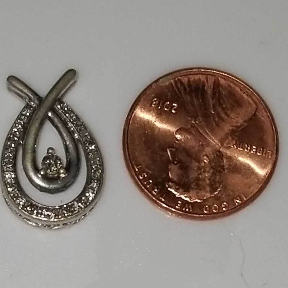 925 diamond pendant teardrop design